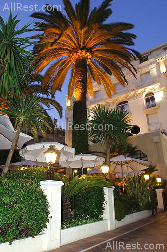 Hotel Juana 9